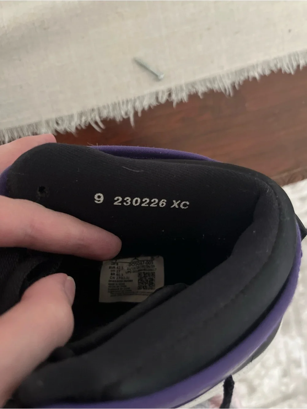 Nike Black & Purple Low-Top Sneaker